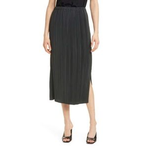NWT Club Monaco Micro Pleated Skirt in Green